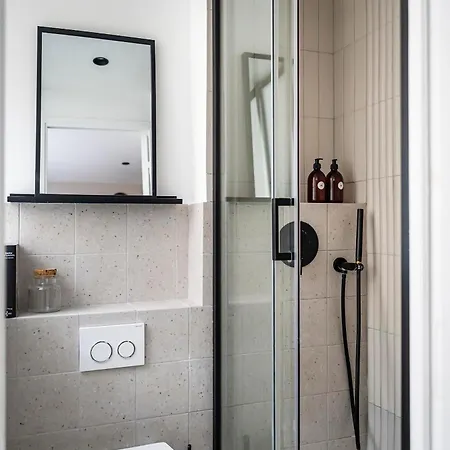 Mind Design Studio, Center *