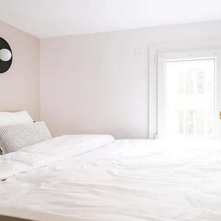 Mind Design Studio, Center * Párizs