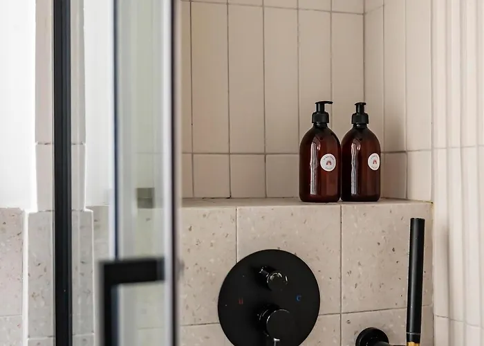 Mind Design Studio, Center *