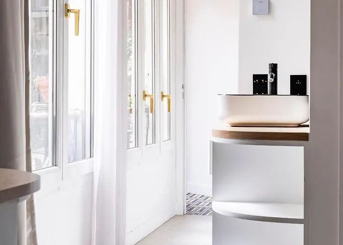 Mind Design Studio, Center شقة باريس